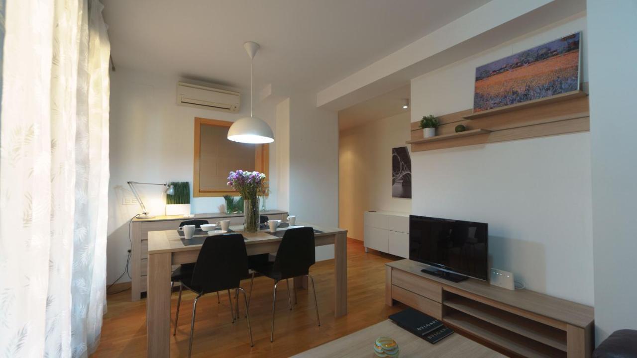 Rentalsevilla Coqueto Apartamento Con Terraza Privada Dış mekan fotoğraf